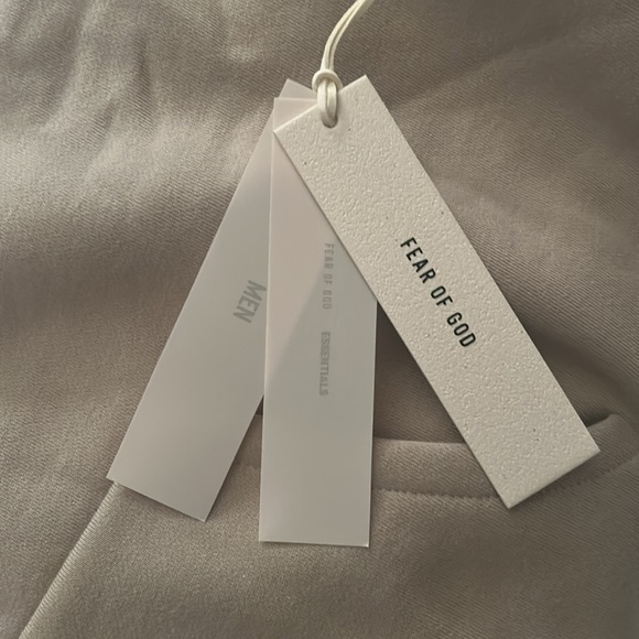 Essentials Classic Fit Fleece ZipUp - Picture 3 of 5